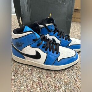 Air Jordan 1 Mid SE MENS 8.5